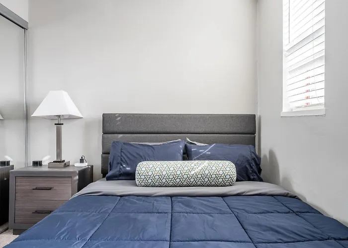 Modern Mass Ave 1Br Apartment With Kitchen