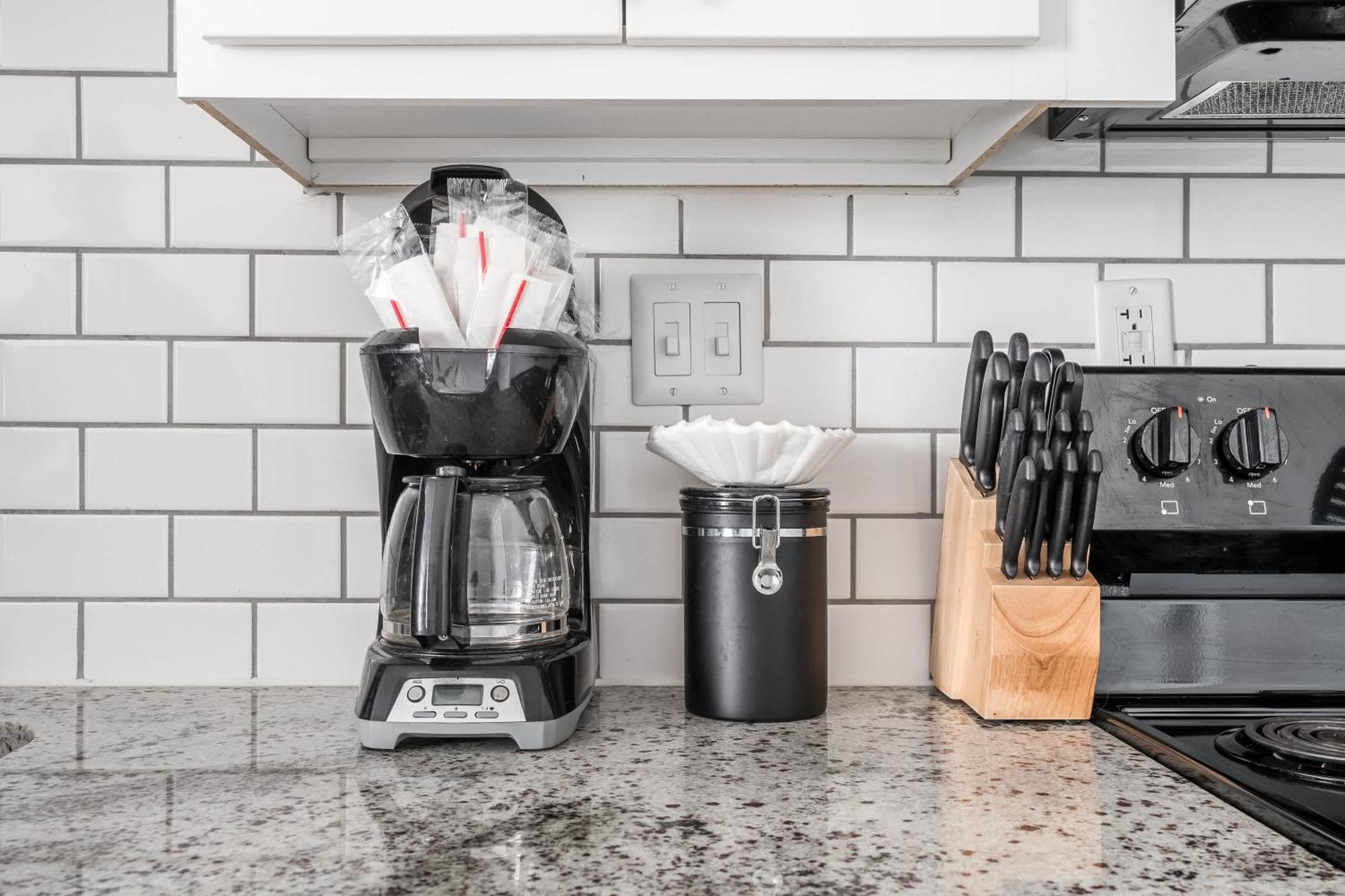 Apartment Modern Mass Ave 1br With Kitchen *