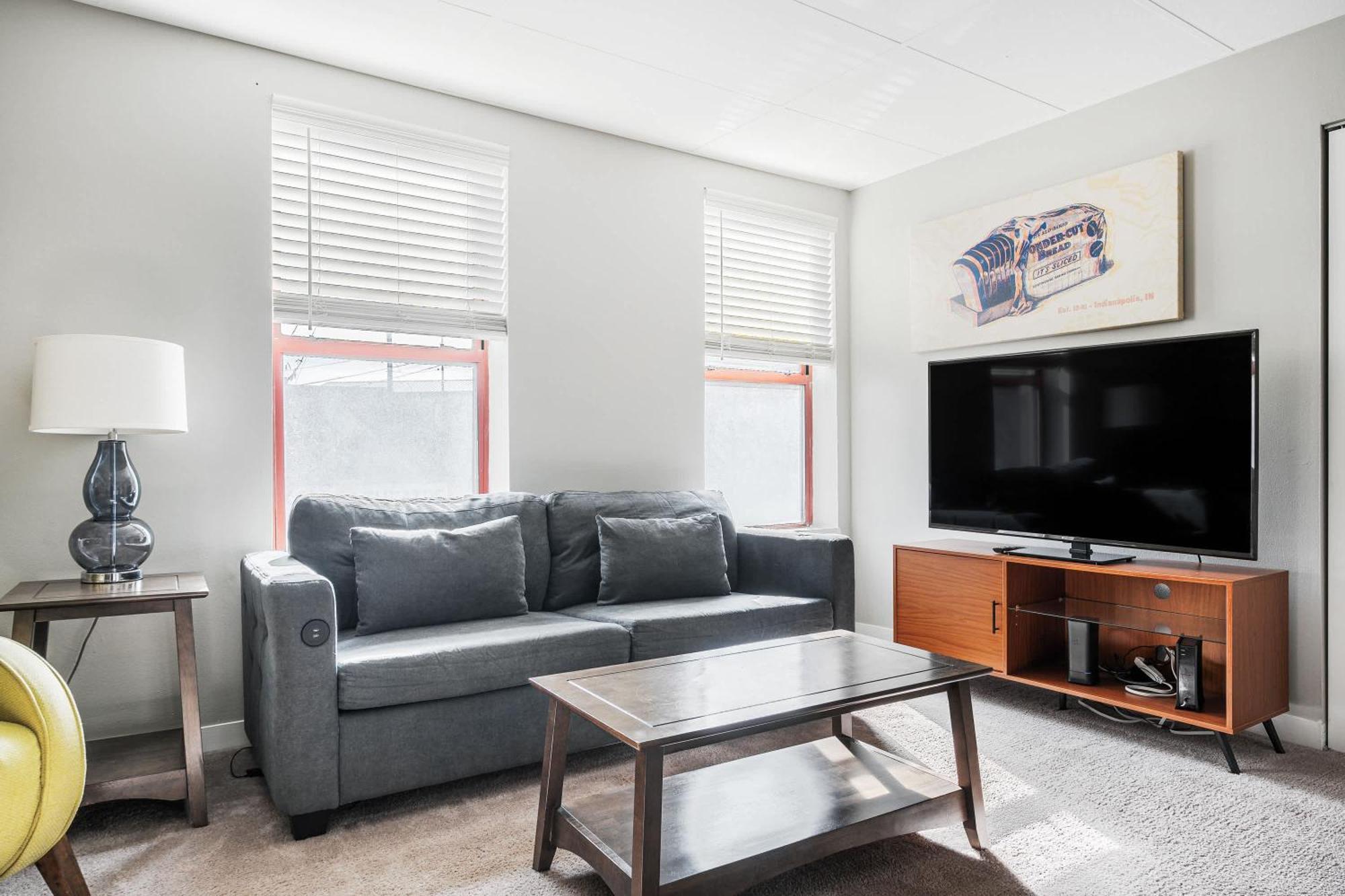Modern Mass Ave 1br With Kitchen Indianapolis