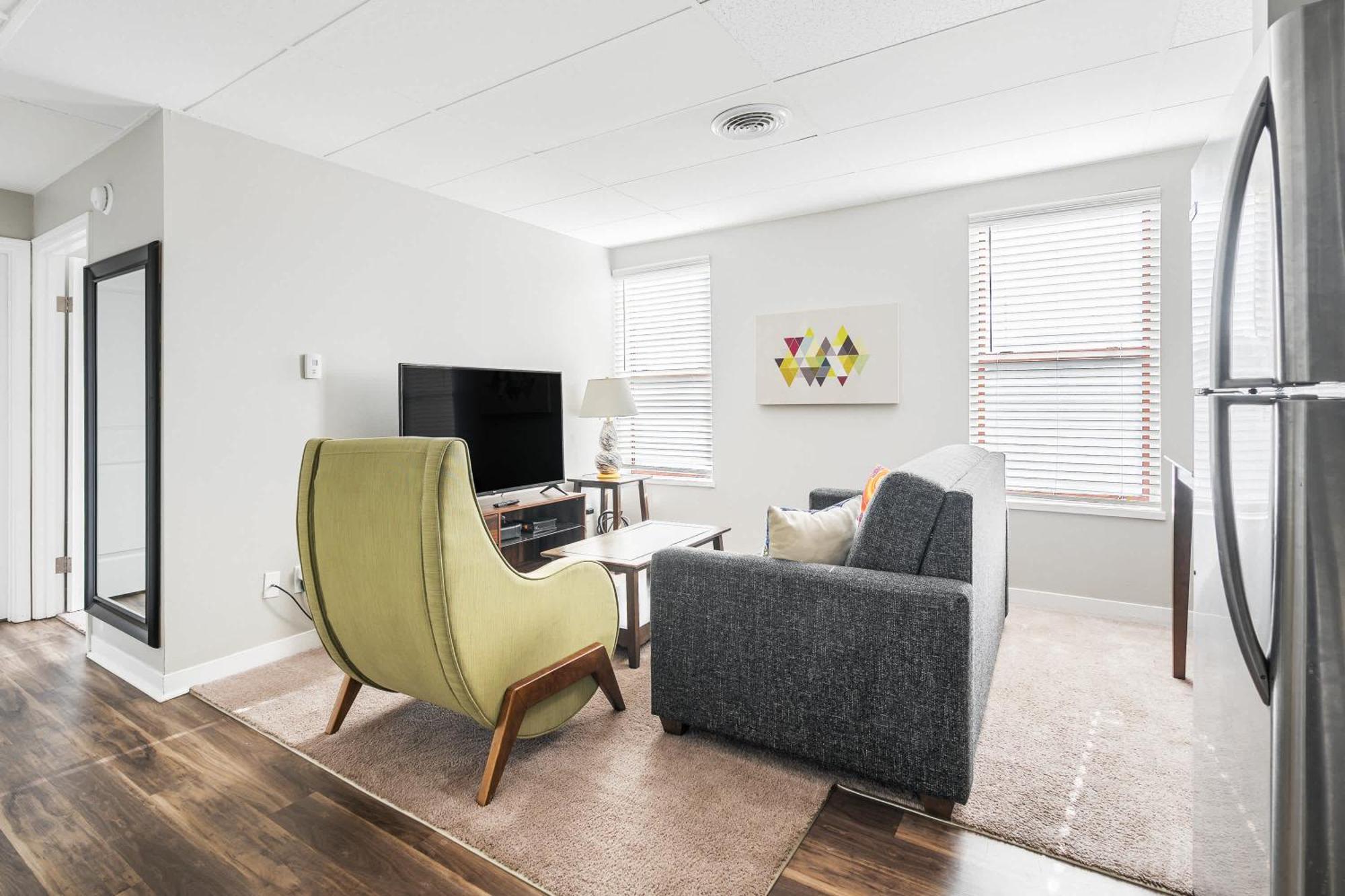 Modern Mass Ave 1br With Kitchen Apartment *