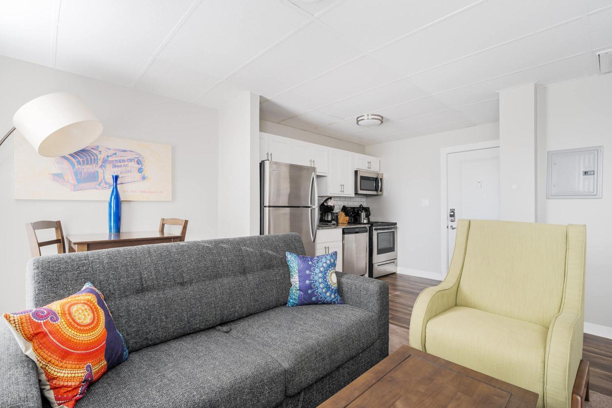 Modern Mass Ave 1br With Kitchen Indianapolis