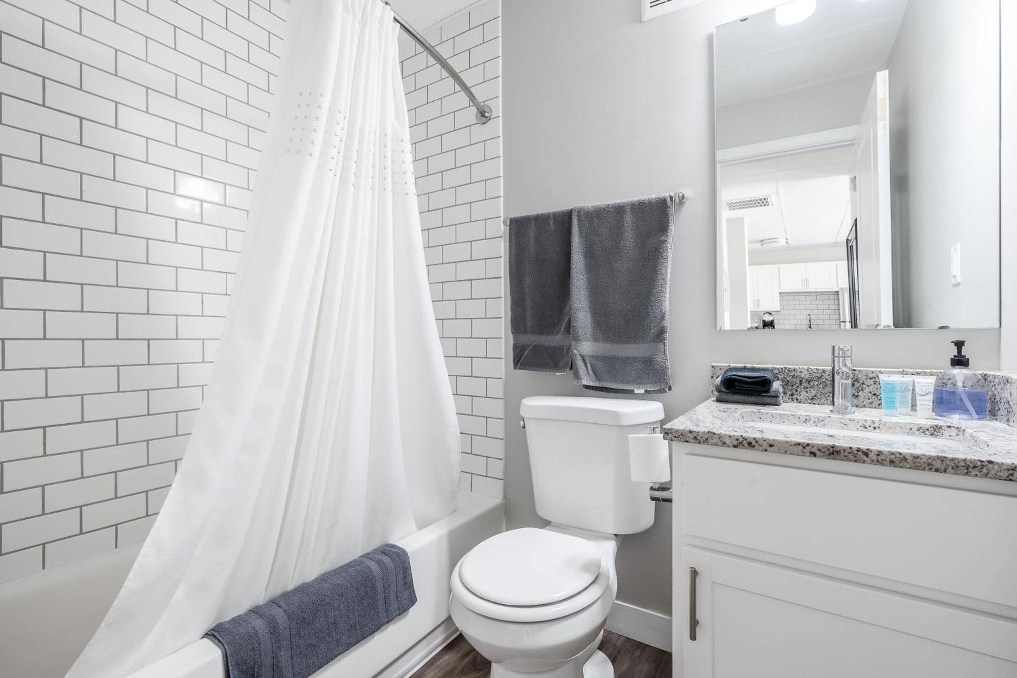 Apartment Modern Mass Ave 1br With Kitchen