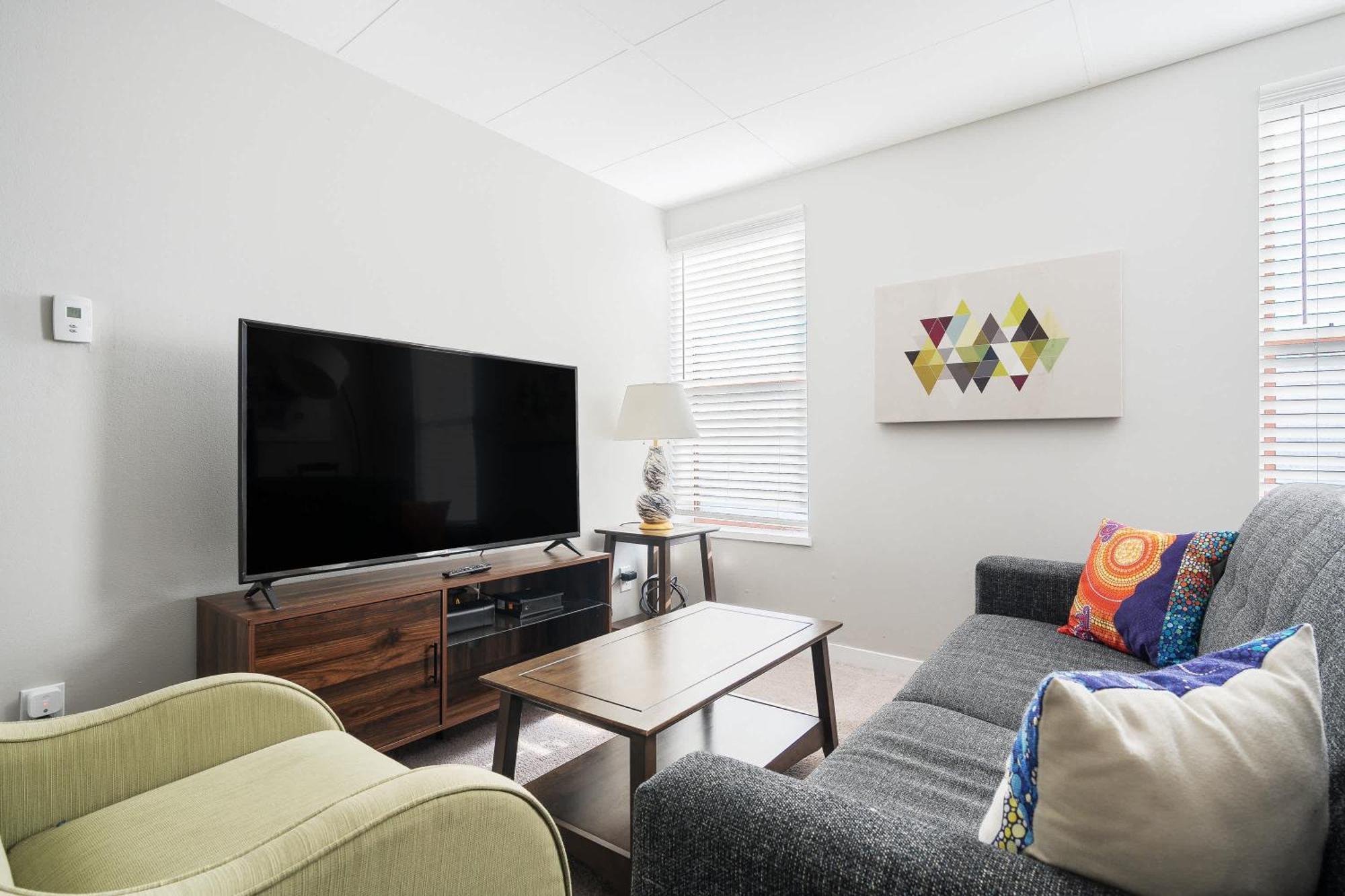 Apartment Modern Mass Ave 1br With Kitchen *